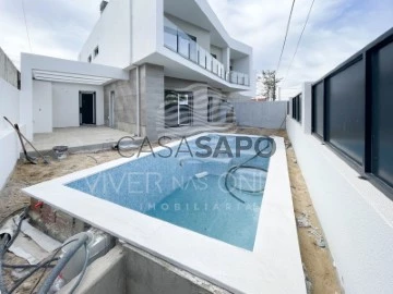 Casa 4 habitaciónes, Duplex