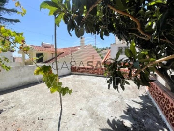 Casa 3 hab. + 2 hab. Auxiliares, Duplex