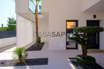 Casa 4 habitaciónes, Duplex