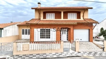 House 3 Bedrooms Duplex