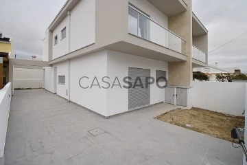 Moradia Geminada T3 Duplex