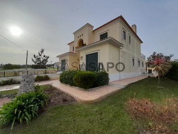 House 4 Bedrooms Triplex