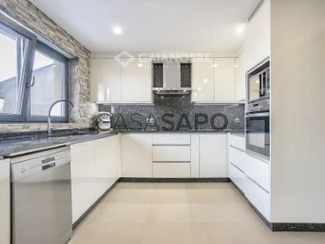 Casa 4 habitación + 1 hab. auxiliar