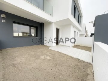 Town House 4 Bedrooms +1