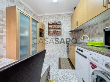 Semi-Detached 3 Bedrooms