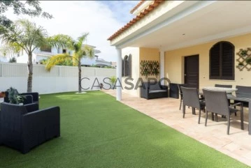 Detached House 5 Bedrooms Triplex