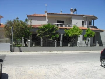 Detached House 4 Bedrooms