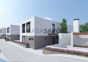 House 5 Bedrooms Triplex