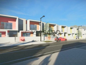 House 3 Bedrooms Triplex