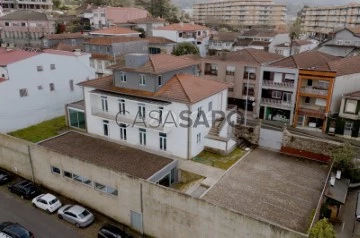 House 8 Bedrooms