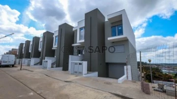 Town House 3 Bedrooms