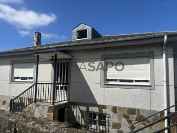 Casa de poble 4 habitacióes, Duplex