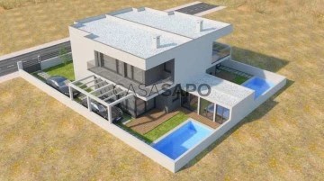 House 4 Bedrooms