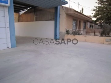 Casa amb parcel·la 4 habitacions