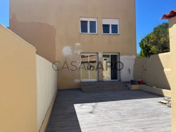 Semi-Detached House 4 Bedrooms Duplex