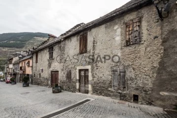 Casa de poble 5 habitacions, Triplex