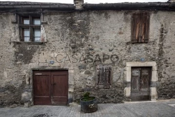 Casa de poble 2 habitacions, Triplex