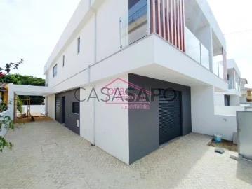 Semi-Detached House 3 Bedrooms