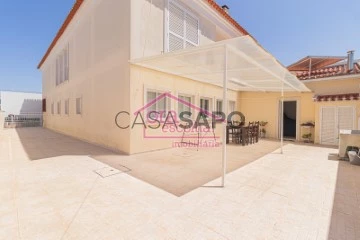 Detached House 4 Bedrooms