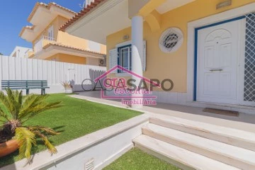 Semi-Detached House 3 Bedrooms