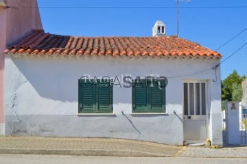 Rustic House 2 Bedrooms