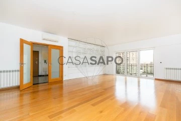 Apartamento T4