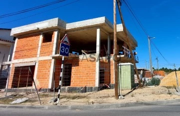 Vivienda pareada 4 habitaciónes, Duplex