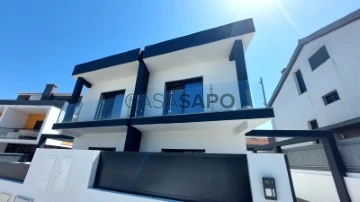 Semi-Detached House 3 Bedrooms