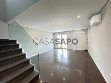 Casa 2 hab. + 2 hab. auxiliares, Duplex