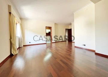 Apartamento T4