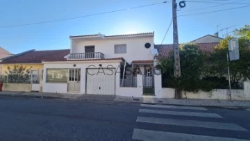 Casa Geminada T6+2