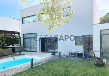 Detached House 4 Bedrooms Triplex