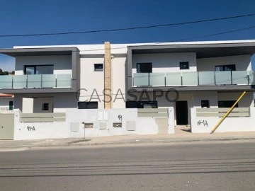 Semi-Detached House 4 Bedrooms Duplex