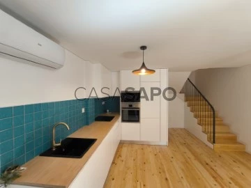 House 2 Bedrooms Triplex