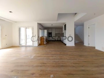 Vivienda pareada 4 habitaciones, Triplex