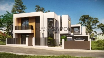 Semi-Detached House 4 Bedrooms +1 Duplex