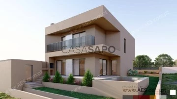 Detached House 4 Bedrooms Duplex