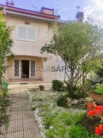 Semi-Detached House 4 Bedrooms Triplex