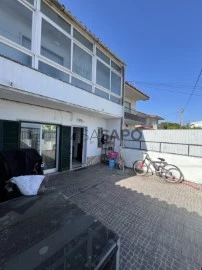 Casa Geminada T4 Triplex