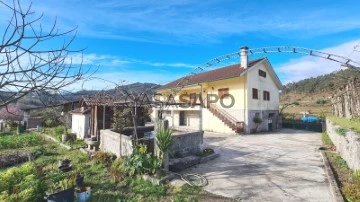 Casa 6 habitaciones  + 1 hab. auxiliar