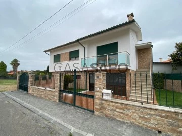 Detached House 4 Bedrooms