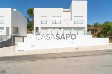 Detached House 4 Bedrooms Triplex