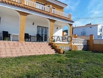 House with land 6 Bedrooms