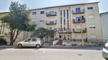 Apartamento T3 com garagem fechada na Rua 10 de Agosto - Figueira da F