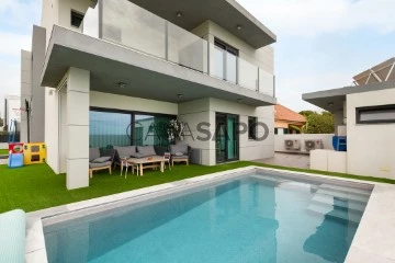 Detached House 5 Bedrooms Duplex