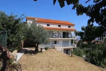 Casa 4 habitaciones + 2 hab. auxiliares