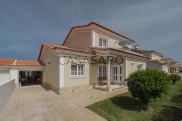 Semi-Detached House 3 Bedrooms