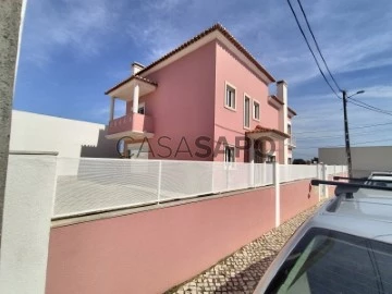 Detached House 3 Bedrooms +2