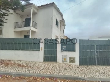 Semi-Detached House 3 Bedrooms Triplex