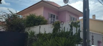 Detached House 2 Bedrooms Triplex